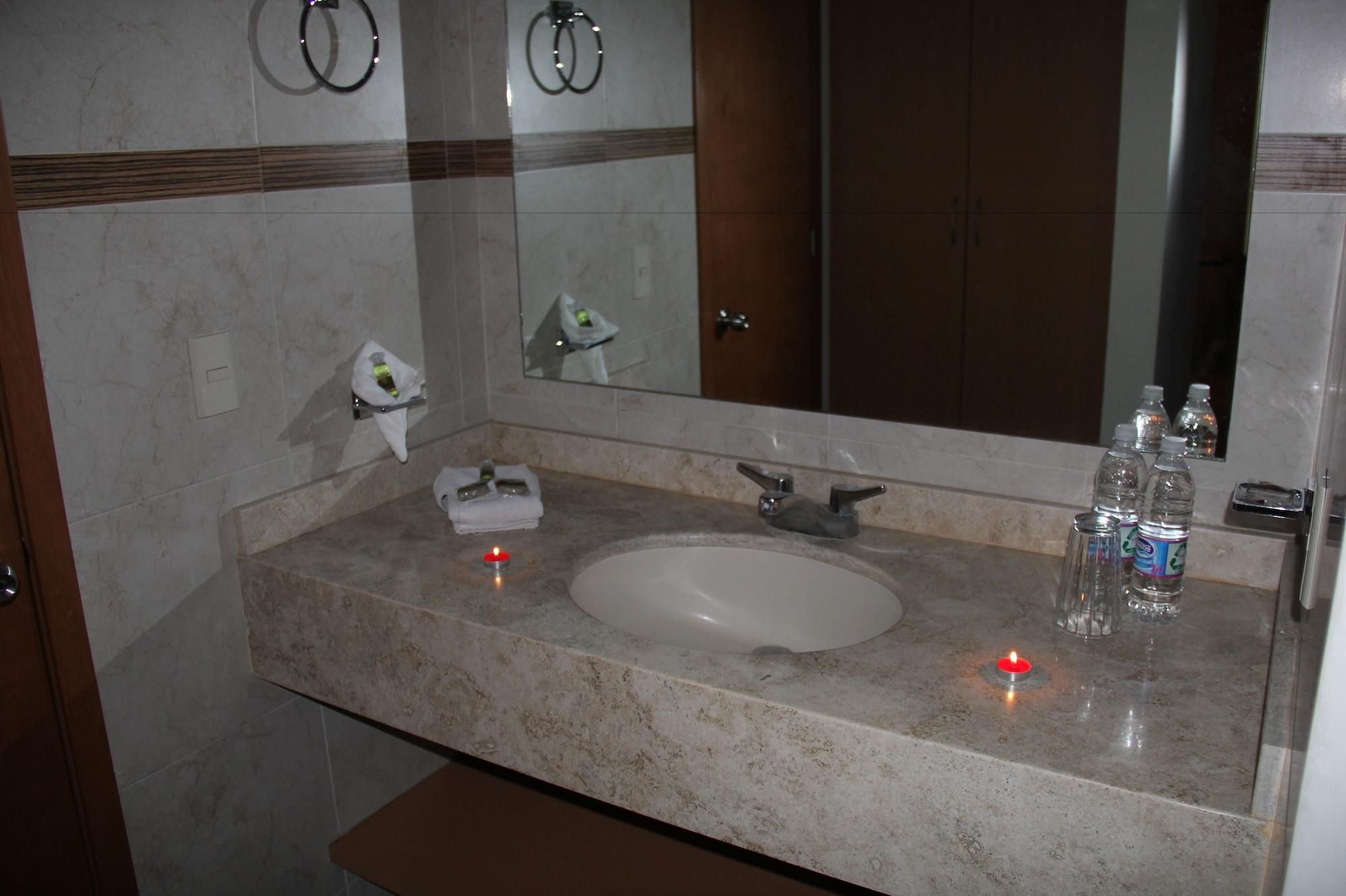 Hotel Real Zapopan Buitenkant foto