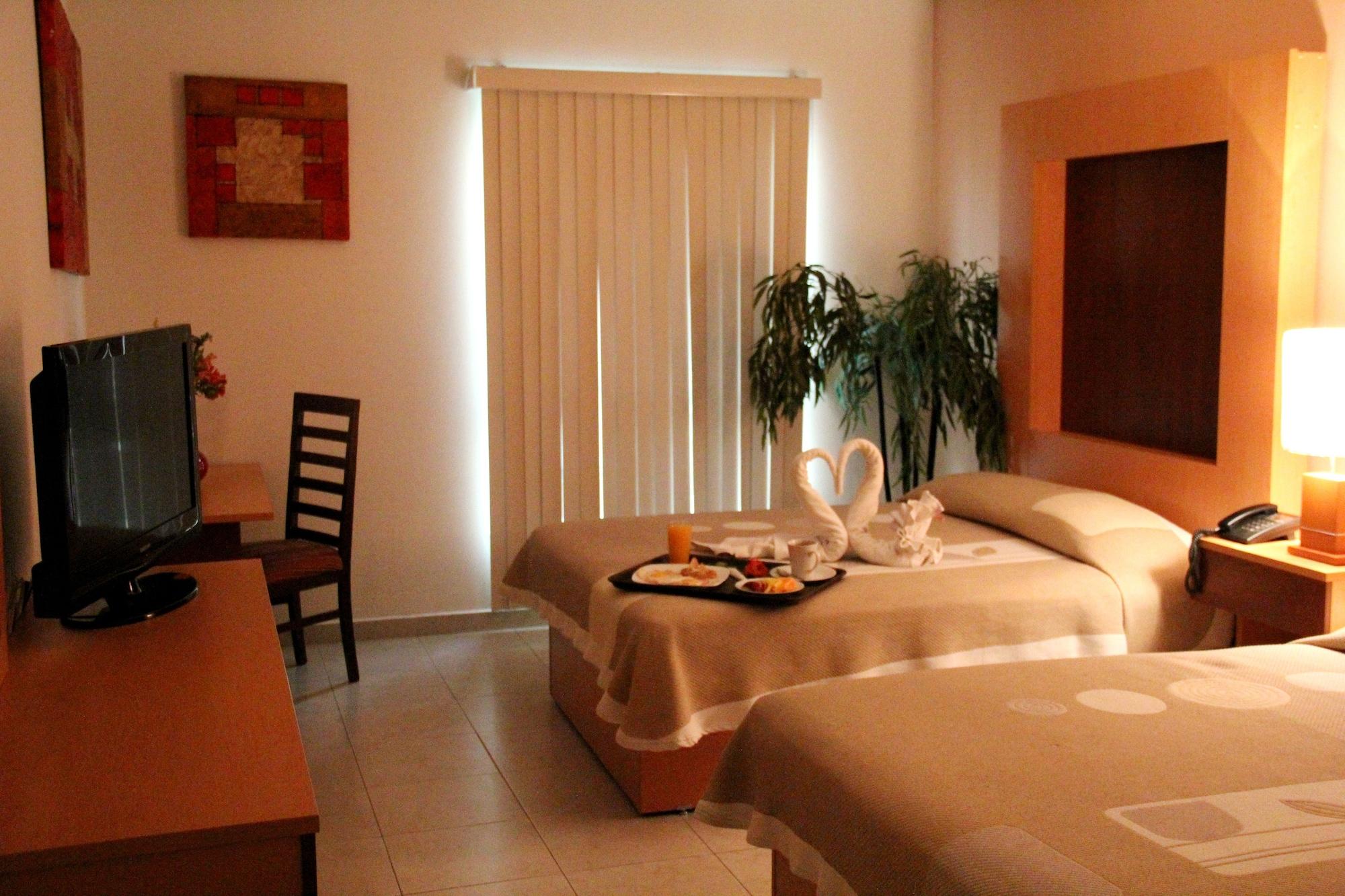 Hotel Real Zapopan Buitenkant foto