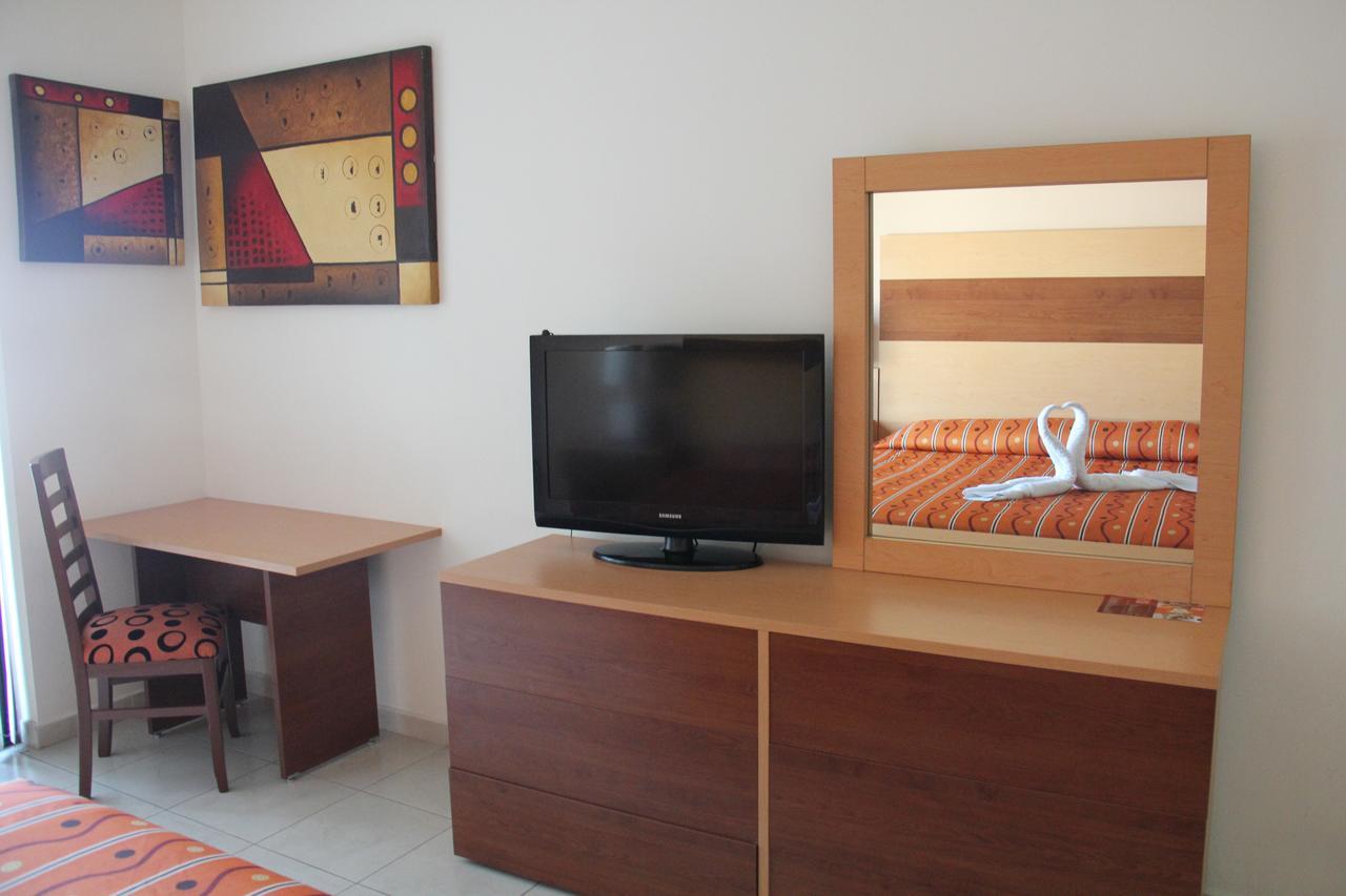 Hotel Real Zapopan Buitenkant foto