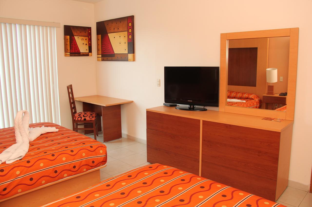 Hotel Real Zapopan Buitenkant foto